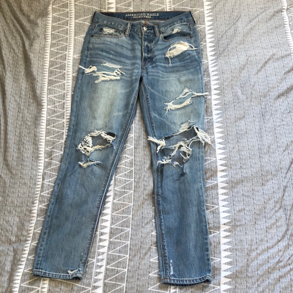 High rise fitted mom jean